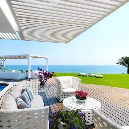 Vilă Beachfront Dream The Perfect 38 *